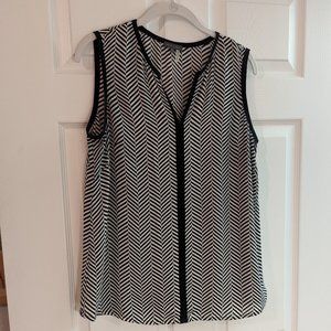 Vince Camuto Chevron Sleeveless Blouse-Size S